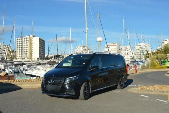 reservation taxi dans le gard van mercedes